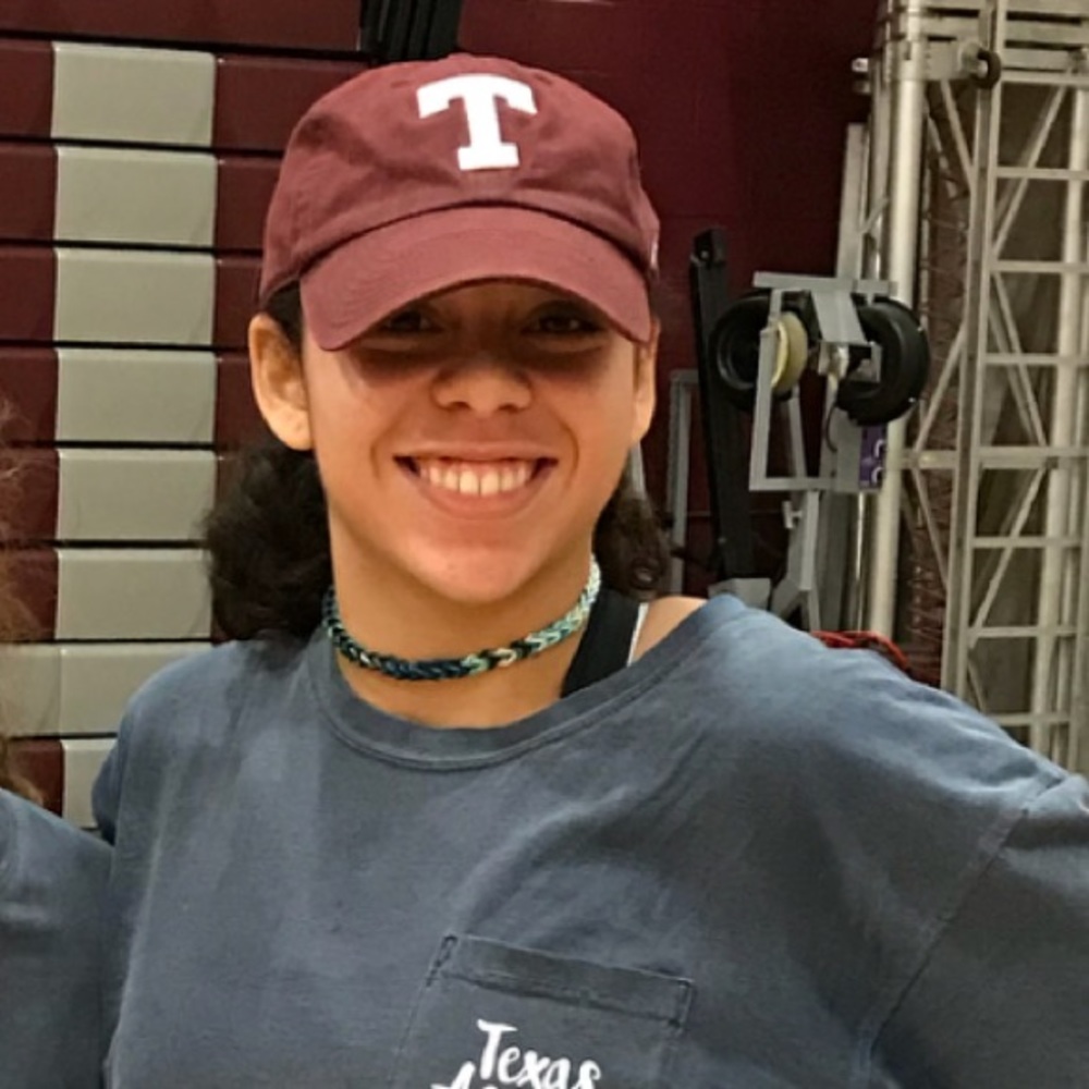 Meet your Posher, Andrea